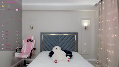 Snapshot of lu_mina chatting on 01/03/25, 06:44 lu_mina online show from 01/03/25, 06:44