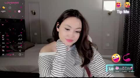 lu_mina online show from 01/10/26, 03:52