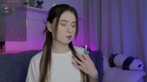 Snapshot of lua__19 chatting on 03/11/26, 10:38 Lua online show from 03/11/26, 10:38