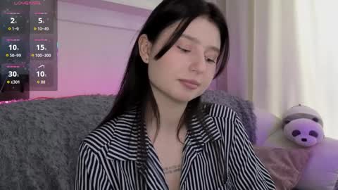 Snapshot of lua__19 chatting on 04/06/26, 04:46 Lua online show from 04/06/26, 04:46