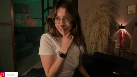 Snapshot of lua_ferch_ chatting on 01/08/25, 03:28  ---Goys incredible photographs online show from 01/08/25, 03:28