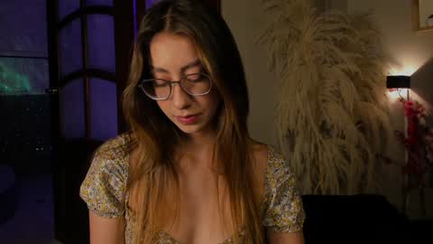 Snapshot of lua_ferch_ chatting on 02/05/25, 03:52  ---Goys incredible photographs online show from 02/05/25, 03:52