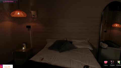 Snapshot of lua_ferch_ chatting on 03/12/25, 04:35  ---Goys incredible photographs online show from 03/12/25, 04:35
