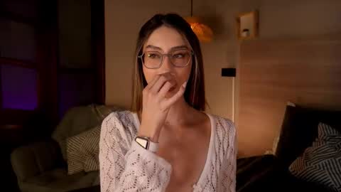 Snapshot of lua_ferch_ chatting on 11/13/25, 01:10 ---Goys incredible photographs online show from 11/13/25, 01:10