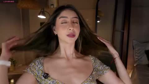 Snapshot of lua_ferch_ chatting on 03/18/26, 01:03 ---Goys incredible photographs online show from 03/18/26, 01:03