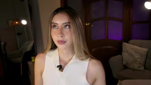 Snapshot of lua_ferch_ chatting on 04/07/26, 01:00 ---Goys incredible photographs online show from 04/07/26, 01:00