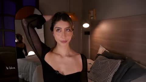 Snapshot of lua_ferch_ chatting on 07/06/26, 01:08 ---Goys incredible photographs online show from 07/06/26, 01:08