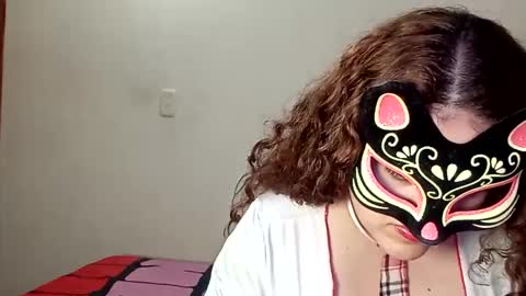 luana363 online show from 01/17/25, 12:31