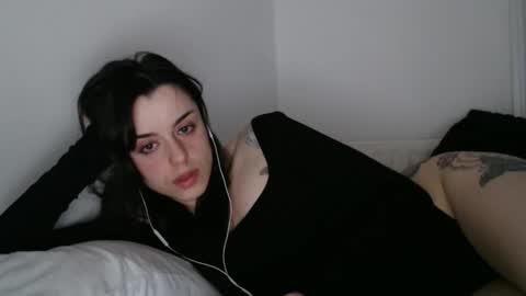 Snapshot of luana789 chatting on 04/06/26, 09:27 luana online show from 04/06/26, 09:27