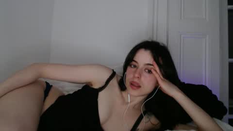 Snapshot of luana789 chatting on 04/13/26, 09:31 luana online show from 04/13/26, 09:31