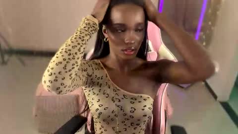 Snapshot of luanarisque chatting on 03/11/26, 07:58 IG luana orq online show from 03/11/26, 07:58