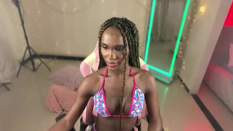 Snapshot of luanarisque chatting on 03/31/26, 05:30 IG luana orq online show from 03/31/26, 05:30