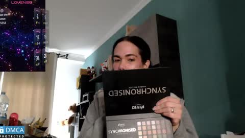 luara_ online show from 04/14/26, 07:58