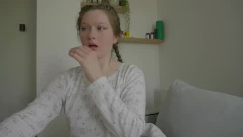 Snapshot of lubimka_lu chatting on 04/27/26, 01:20 lubimka_lu online show from 04/27/26, 01:20