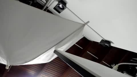 luca_morettii online show from 10/18/25, 12:17