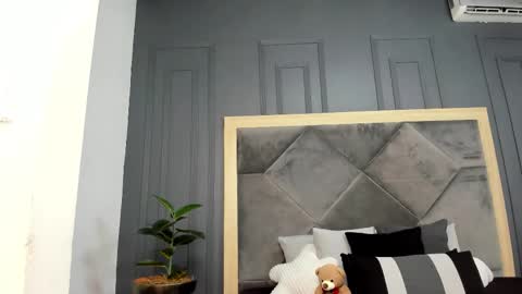 luca_morettii online show from 11/16/25, 12:11