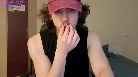 Snapshot of luca_syn chatting on 03/06/26, 07:21 Luca S online show from 03/06/26, 07:21