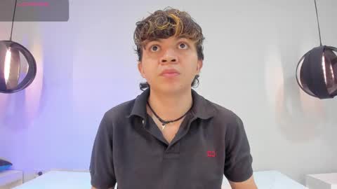 Snapshot of lucaas_king chatting on 01/27/25, 11:43 Lukas online show from 01/27/25, 11:43