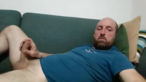 Snapshot of lucabeech88 chatting on 04/08/26, 07:25 Luca online show from 04/08/26, 07:25