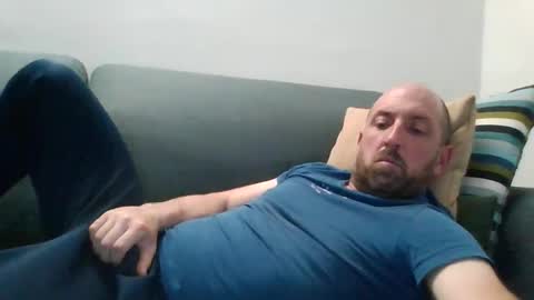 Snapshot of lucabeech88 chatting on 04/21/26, 04:34 Luca online show from 04/21/26, 04:34