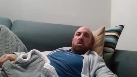 Snapshot of lucabeech88 chatting on 04/22/26, 07:26 Luca online show from 04/22/26, 07:26