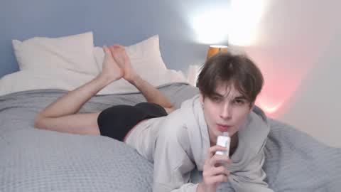 Snapshot of lucacharm chatting on 03/03/25, 02:15 lucacharm online show from 03/03/25, 02:15