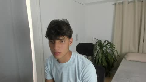 lucacosta19 online show from 05/06/26, 09:20