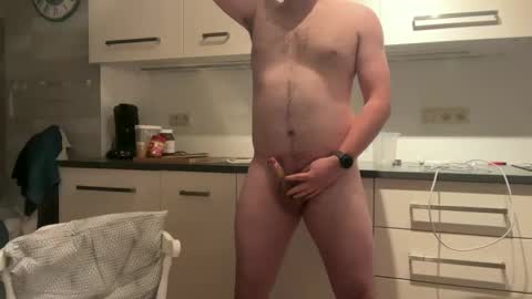 Snapshot of lucas1996_ chatting on 01/09/25, 04:28 Lucas online show from 01/09/25, 04:28