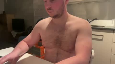 Snapshot of lucas1996_ chatting on 01/13/25, 04:19 Lucas online show from 01/13/25, 04:19