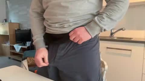 Snapshot of lucas1996_ chatting on 02/04/25, 04:08 Lucas online show from 02/04/25, 04:08