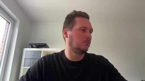 Snapshot of lucas1996_ chatting on 10/31/25, 02:40 Lucas online show from 10/31/25, 02:40