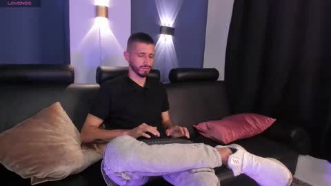 Lucas online show from 02/05/26, 04:50