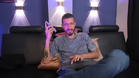 Lucas online show from 02/10/26, 04:49