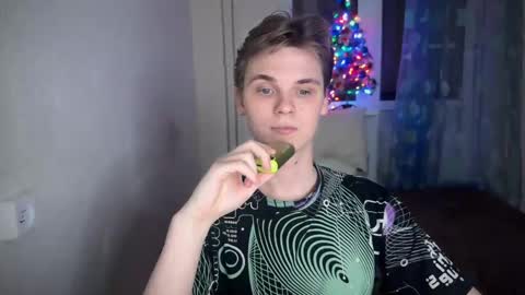 Snapshot of lucas_dany chatting on 12/16/24, 08:26 Lucas Gill online show from 12/16/24, 08:26