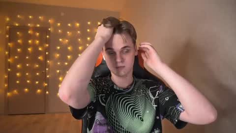 Snapshot of lucas_dany chatting on 01/12/25, 03:14 Lucas Gill online show from 01/12/25, 03:14