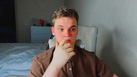 Lucas Gill online show from 01/17/26, 03:33