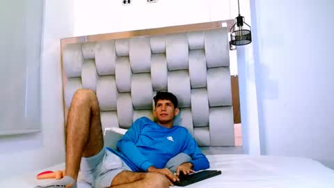 Snapshot of lucas_dream chatting on 06/15/26, 11:45 lucas_dream online show from 06/15/26, 11:45