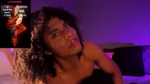 Snapshot of lucas_eevans07 chatting on 12/17/24, 07:48   online show from 12/17/24, 07:48