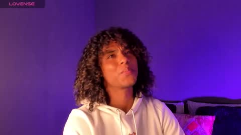 Snapshot of lucas_eevans07 chatting on 01/16/25, 03:35   online show from 01/16/25, 03:35