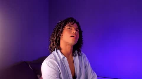 Snapshot of lucas_eevans07 chatting on 01/20/25, 05:16   online show from 01/20/25, 05:16