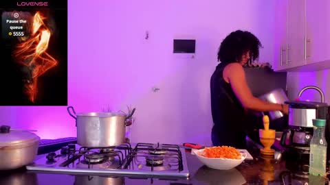 Snapshot of lucas_eevans07 chatting on 01/28/25, 05:35   online show from 01/28/25, 05:35