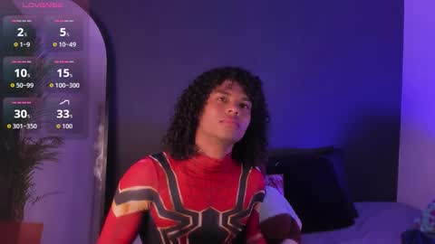 Snapshot of lucas_eevans07 chatting on 10/21/25, 11:11   online show from 10/21/25, 11:11