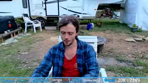 Snapshot of lucas_jacobs chatting on 04/21/26, 01:42 LucasJacobs online show from 04/21/26, 01:42
