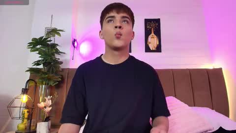 Lucas lovee online show from 02/19/26, 02:51