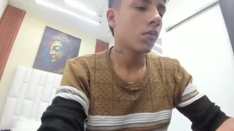 Snapshot of lucas_rivass chatting on 12/18/25, 10:27 LUCAS RIVAS online show from 12/18/25, 10:27