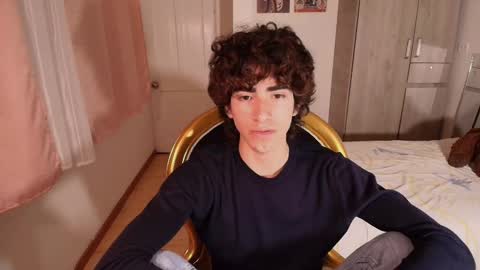 lucas_xo online show from 11/06/25, 07:20