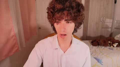 lucas_xo online show from 11/07/25, 01:27