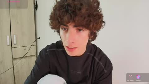 lucas_xo online show from 11/09/25, 01:15