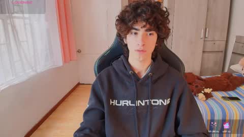 lucas_xo online show from 11/28/25, 07:38