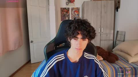 lucas_xo online show from 04/14/26, 10:49